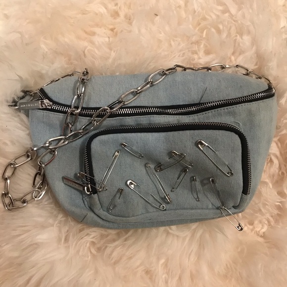 ❣️ SALE ❣️ Skinny Dip jean & chain crossbody bag - Picture 4 of 4